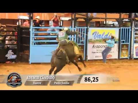 Rodeio de Umuarama 2015 - MELHORES MONTARIAS / SEXTA FEIRA