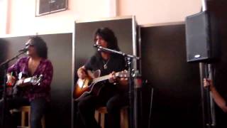KISS Outta this World ACUSTICO BS AIRES 2012