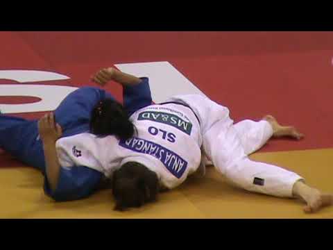 STANGAR Anja SLO   AMIRTAYEVA Zhadyra KAZ, bronze  52 kg