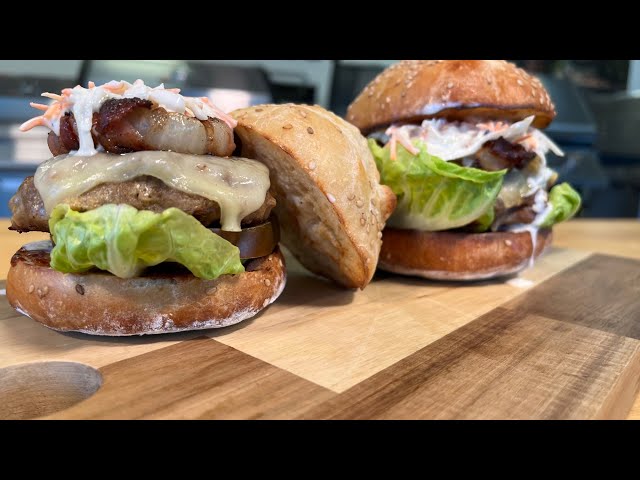 Video Teaser für BBQ Master Rezeptidee: Hamburger - all self made