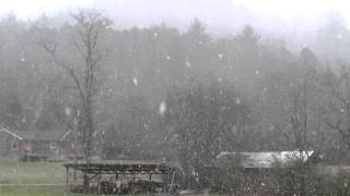preview picture of video 'A Snow Shower in Macon County'