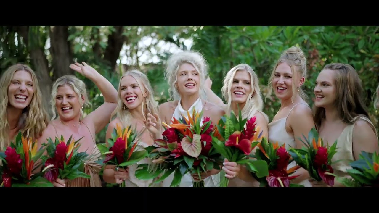 Fun Barefoot Wedding in Tamarindo - Amanda + Troy • Mil Besos