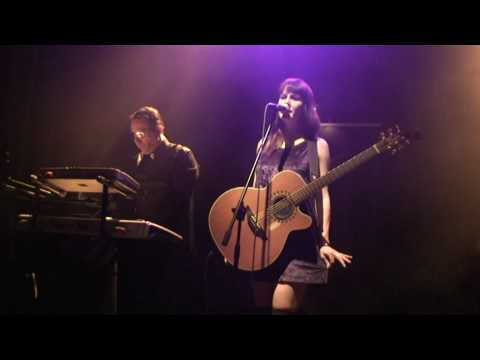 Christine Zufferey : beads of morning dew