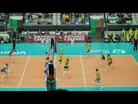 IMOCO Conegliano Vs FENERBAHCE Istanbul - 2023 Champions League Quarterfinals - End of 1st set
