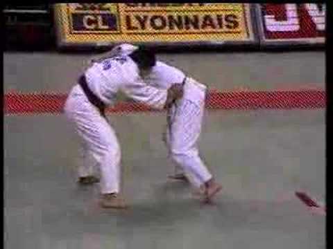 JUDO Parigi 94 FIN MASCH KG 95 PETELSON EST DHINOARA JPN