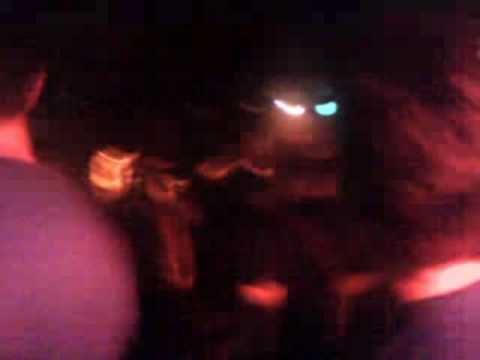 KLMT -  Ξυπόλητο σε Βρήκα (Live @ RODEO 9/5/09)