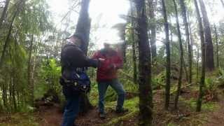 preview picture of video 'Geocaching Amanda trail, Cape Perpetua Scenic Area, Yachats, Oregon'
