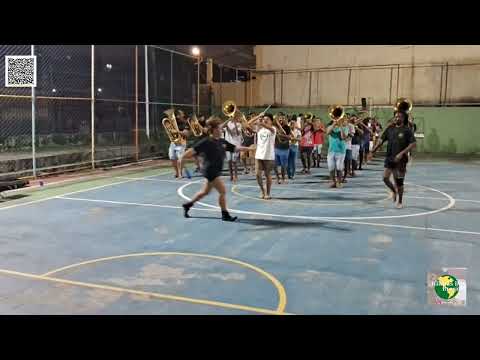 Bamced tocando estância