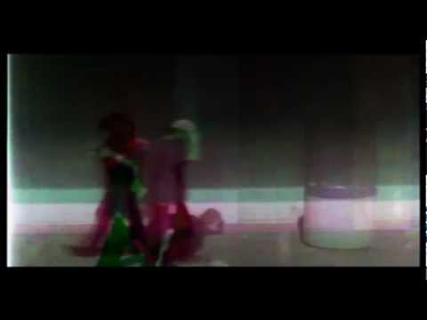 6ft 7ft E.yan  Trax & Jay Static