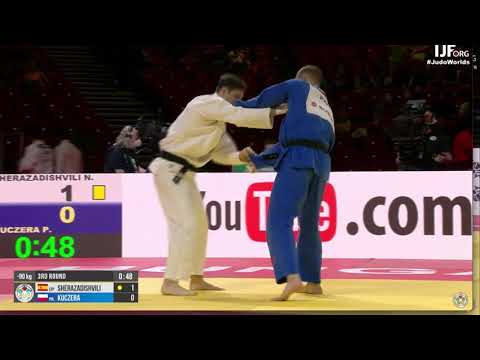 Sherazadishvili - Is this grip illegal?