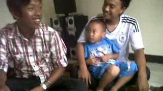 Download lagu DIKA DAN DIKI KEMBAR TAPI BEDA BESERTA ALONYA :D #IDIOT PEOPLE mp3