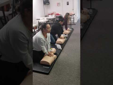 Adult Compression with breathing  using the face mask