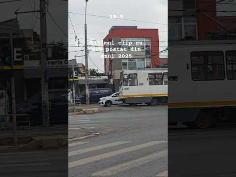 Tramvaiul V3A 93 #258 și Autobuzul MBC E4 #4737 pe Bd. Ghencea pe liniile 47 și 385.