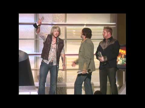 Rascal Flatts Win Top Vocal Group - ACM Awards 2006