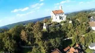 preview picture of video 'Luftaufnahmen von der Burg Gößweinstein in der Fränkischen Schweiz'