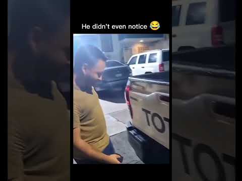 The guy didn't focus on Toyota logo 😂🤣 #viral #funny #fun #memes #tutorial #car #men #toyota