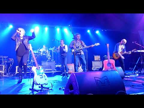 Slack Alice with Rebecca Downes 'Monday Morning Blues' 20.1.18