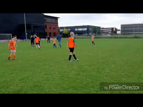 Meiden MO13-1 vs Ouders/broers/zussen