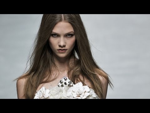 Karlie Kloss / Blumarine Fall/Winter 2008 Fashion Show