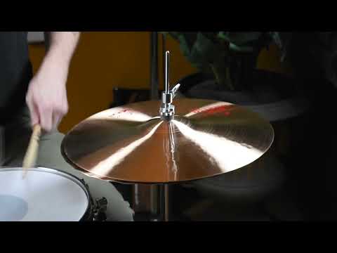 14" Paiste 2002 Sound Edge Hi-Hat Cymbal Pair 944g/1064g *Video* image 12