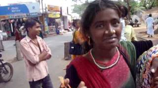 preview picture of video 'Mahabalipuram real adivasi young girl'