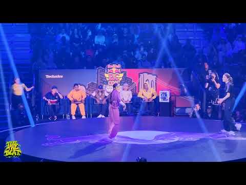 B GIRL LOGISTIX VS B GIRL EMMA-RED BULL BC ONE WORLD FINALS 2022-TOP 16