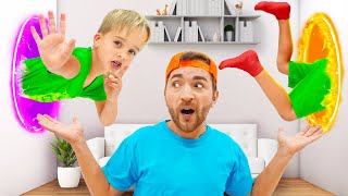 Les enfants sautent à travers le mur