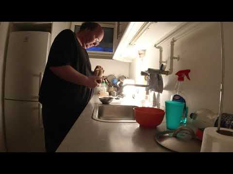 MongoTV_7515 - Mongo Madskole - FRIKADELLER Med RIS og BRUN SOVS