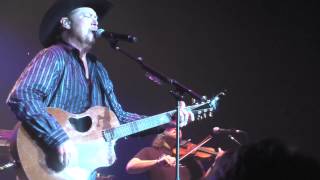 Tracy Lawrence - Find Out Who Your Friends Are (Live)