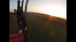 preview picture of video 'Paramotor Flight - Parajet Volution 2 Macro - Apco Lift - Forward Launch'