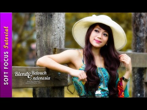 Neon Glow Effect Portrait Photoshop Tutorial