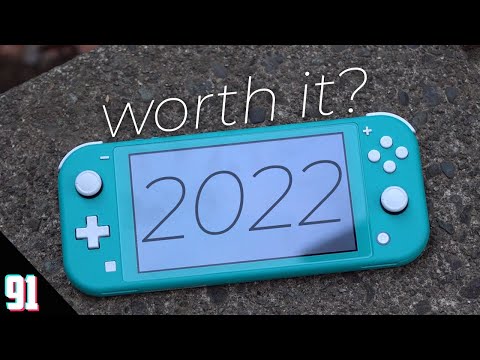 Nintendo Switch Lite in 2022 - worth it? (Review)