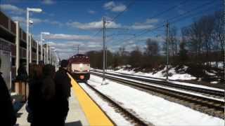 preview picture of video 'Acela Express, Northeast Regional and MBTA Commuter Rail at Wickford Junction'