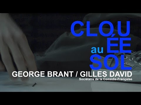 Clouée au sol Le Pôle Vidéo