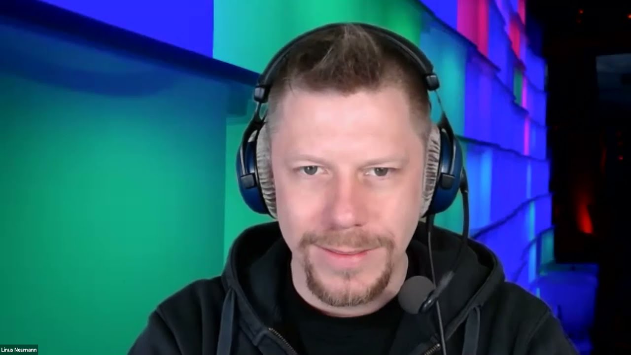 Linus Neumann im Gespräch mit Hajo Schumacher London Speaker Bureau