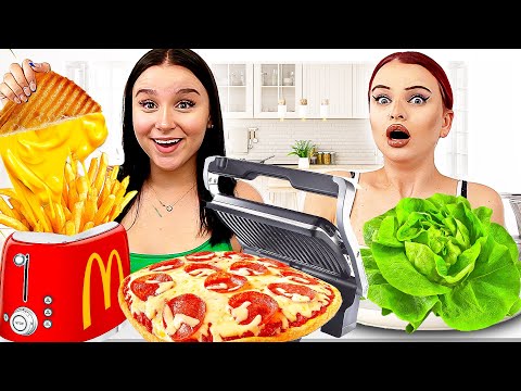 TOASTER 🍞 vs. ECHTES Essen 🍟 (Challenge) - Celina