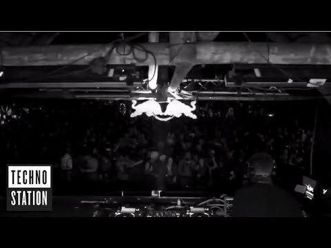 Sian at Oppikoppi Africa,Redbull Stage ..playing the upcoming Jay Lumen track Rollin´