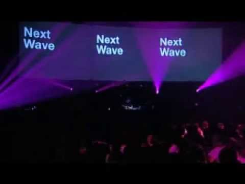Everything Needs Love Feat.BoA - MONDO GROSSO  @LIVE ON THE NEXT WAVE 2004