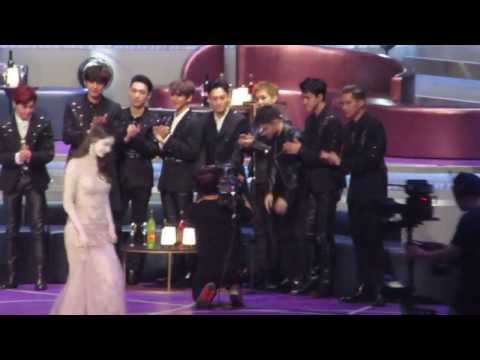 161202 EXO Reaction to Davichi "Best Vocal Performance Group"