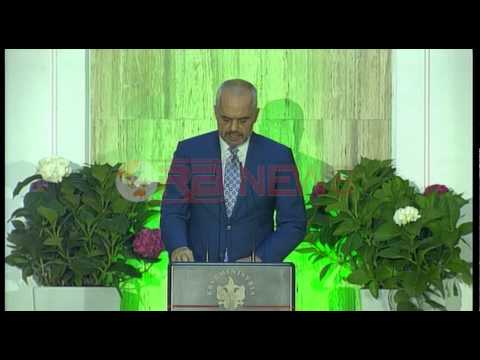 Rama shtron iftar, ndan fenë islame nga terrorizmi: ISIS ideologji barbare- Ora News