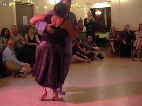  María del Carmen Romero  and  Jorge Dispari  are  dancing  to  the  milonga  "  Cacareando  "