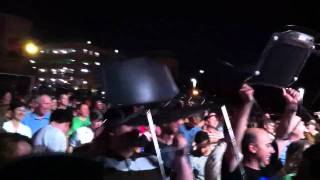 The Decemberists - The Chimbley Sweep / Colin in the crowd