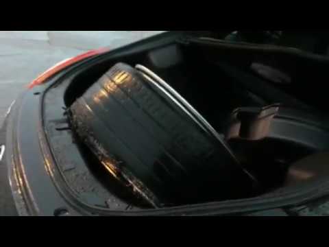 370Z drifting in the rain (wide tire shredded)