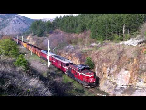 BDZ Cargo 07 061 in trouble