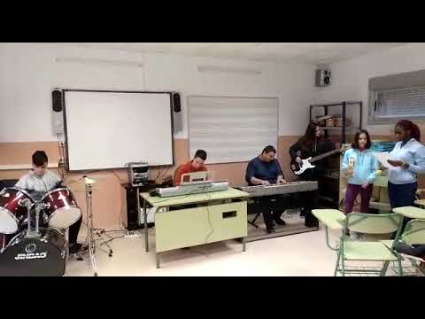 Ensayo Aldapan Gora, IES Carmen Burgos de Seguí