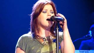 Kelly Clarkson - That I Would Be Good/ Use Somebody - Columbus, GA - 12/11/09