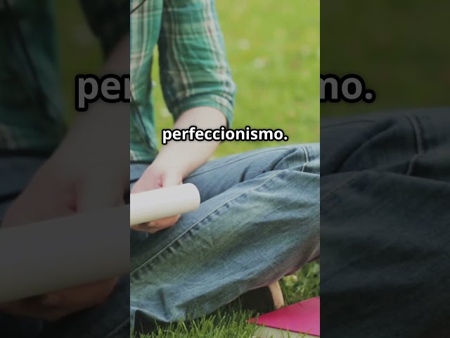Vídeo relacionado con Tu cuerpo duerme. Tu cabeza nunca: Deja de pensar demasiado. Reduce el estrés, la ansiedad y consigue paz mental. Ya. (Quita. Cuida. Brilla nº 2)