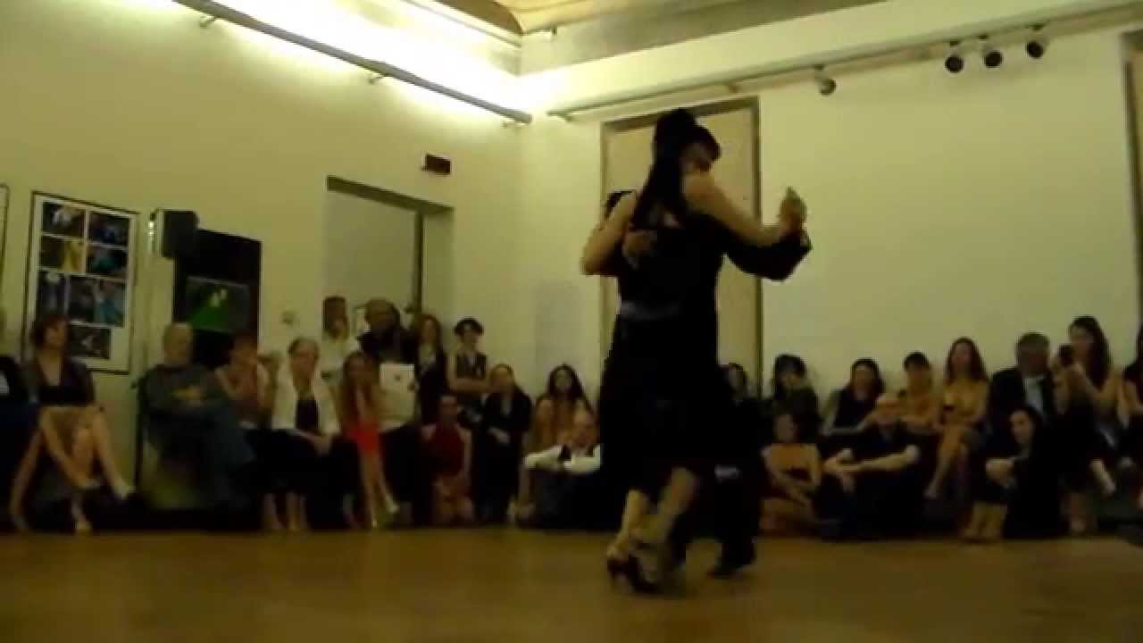 Video thumbnail for Pablo Garcia y Romina Godoy 4/4 - Milonga Del Recuerdo - D'Arienzo