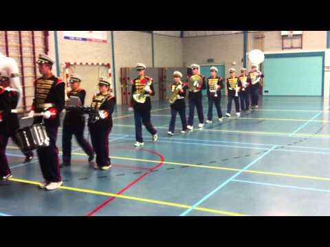 Generale repetitie Vollenhoofsch Fanfare voor marsconcours in Klundert deel 2