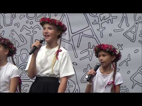 VOKĀLAIS ANSAMBLIS KNĪPAS UN KNAUĶI NO RĪGAS. GRUPAS ĶĪVĪTES UN URDAVIŅAS VĒRMANES DĀRZĀ, 08.07.25.